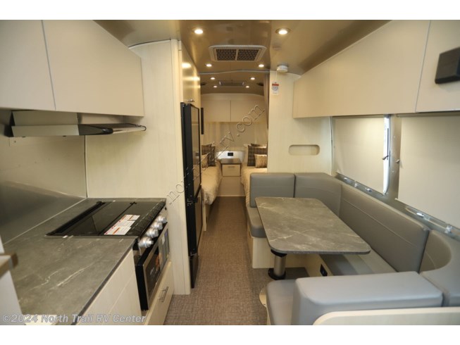 2024 Airstream Flying Cloud 23FB - New Travel Trailer For Sale by North Trail RV Center in Fort Myers, Florida