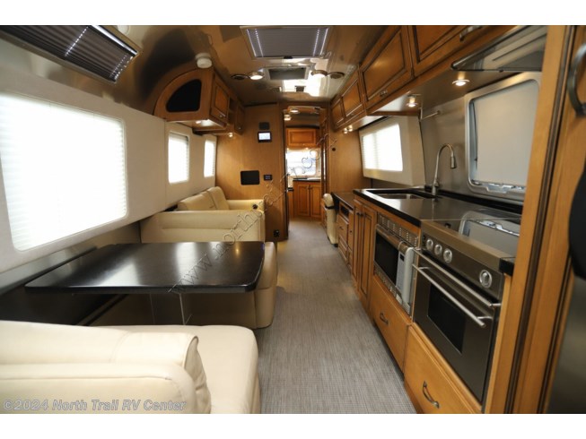 2018 Airstream Classic 33FB - Used Travel Trailer For Sale by North Trail RV Center in Fort Myers, Florida