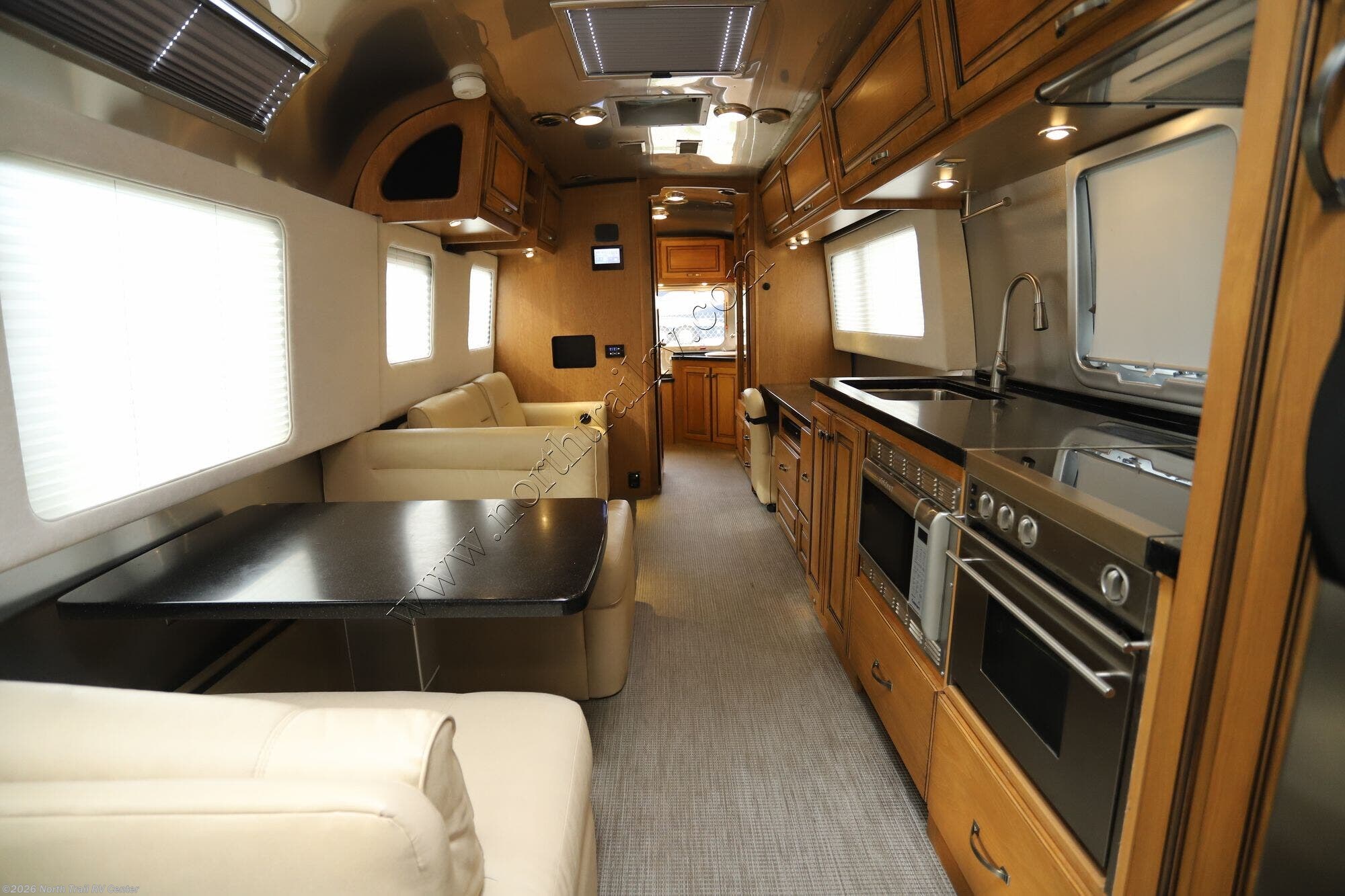 2018 Airstream Classic 33FB - Used Travel Trailer For Sale by North Trail RV Center in Fort Myers, Florida