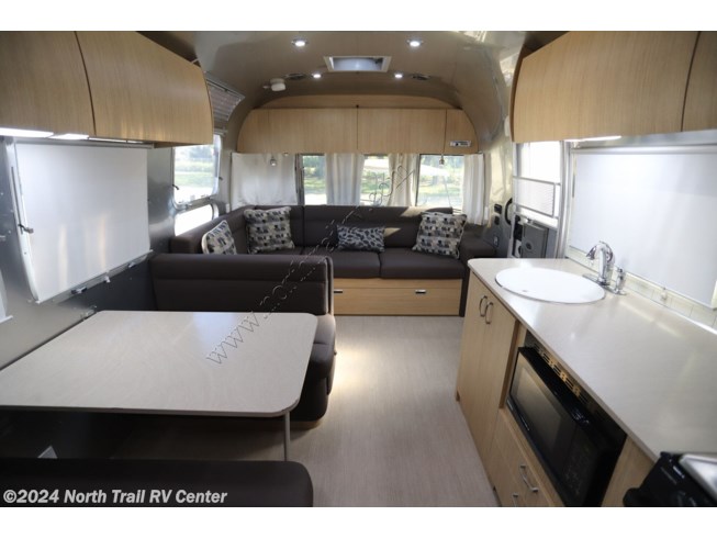 2019 Flying Cloud 30RB by Airstream from North Trail RV Center in Fort Myers, Florida