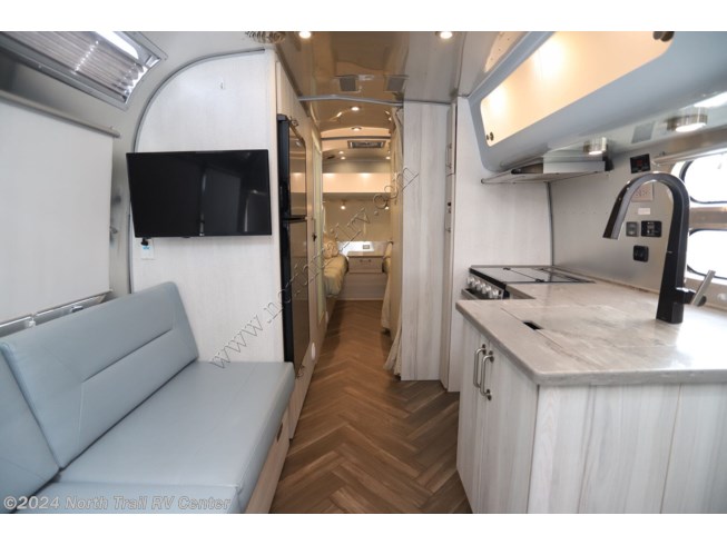 2021 Airstream International 25FB - Used Travel Trailer For Sale by North Trail RV Center in Fort Myers, Florida