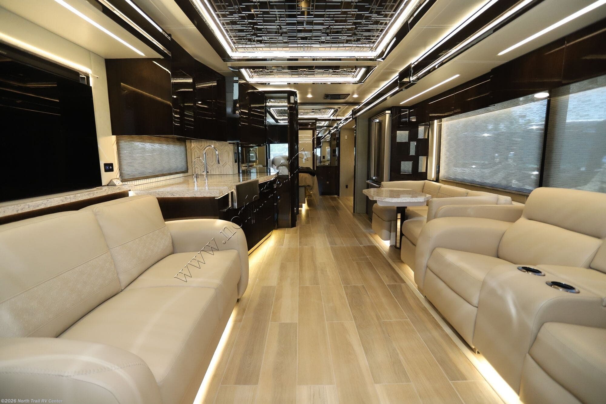 2025 King Aire 4531 by Newmar from North Trail RV Center in Fort Myers, Florida