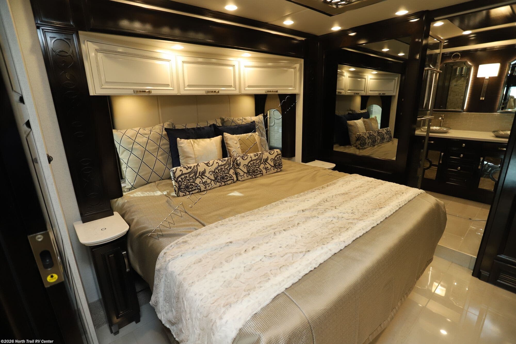 New 2025 Newmar Essex 4595 available in Fort Myers, Florida