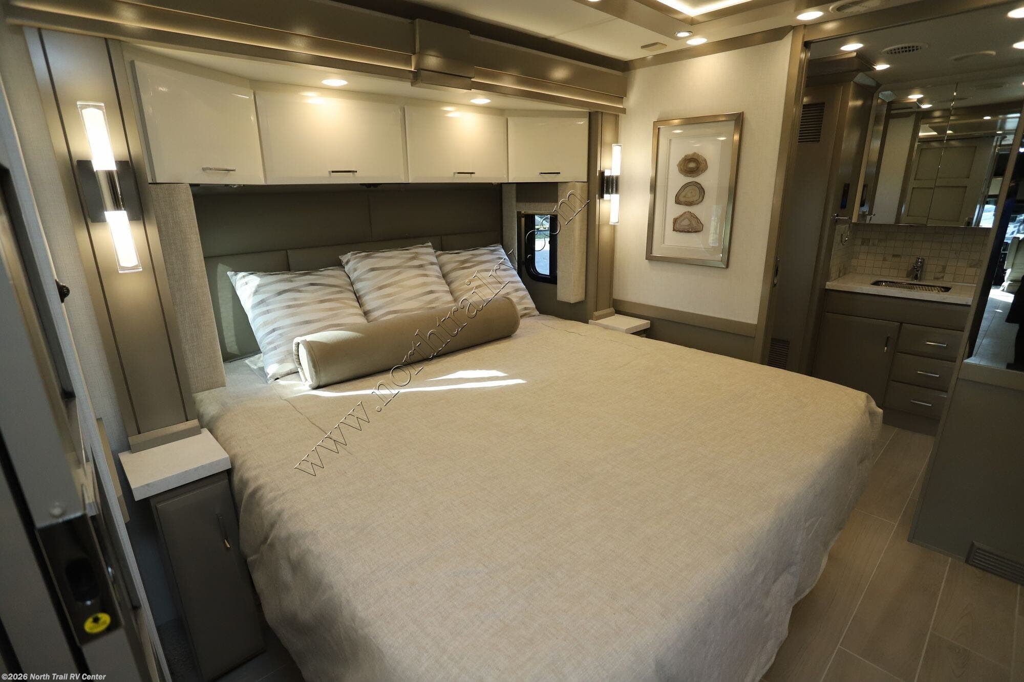 New 2025 Newmar Supreme Aire 4051 available in Fort Myers, Florida