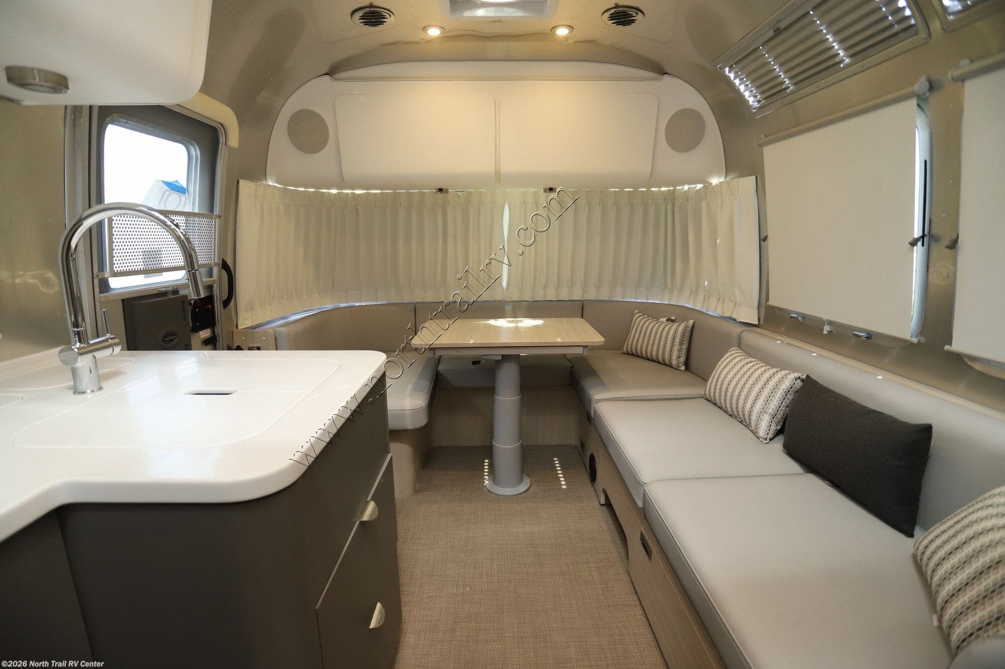 2025 Globetrotter 27FB by Airstream from North Trail RV Center in Fort Myers, Florida