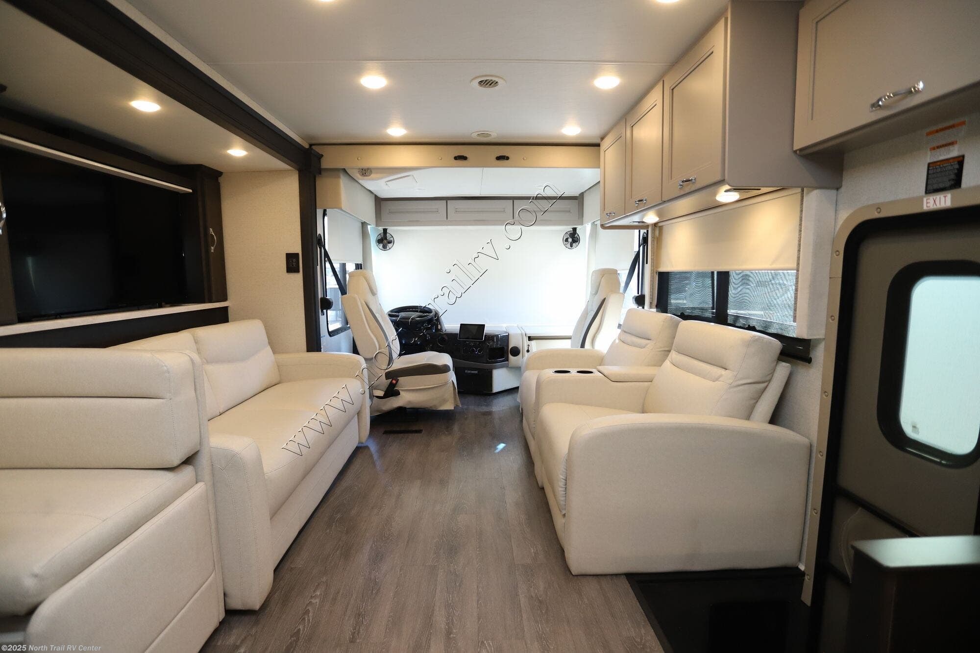 2024 Palazzo 37.4 by Thor Motor Coach from North Trail RV Center in Fort Myers, Florida