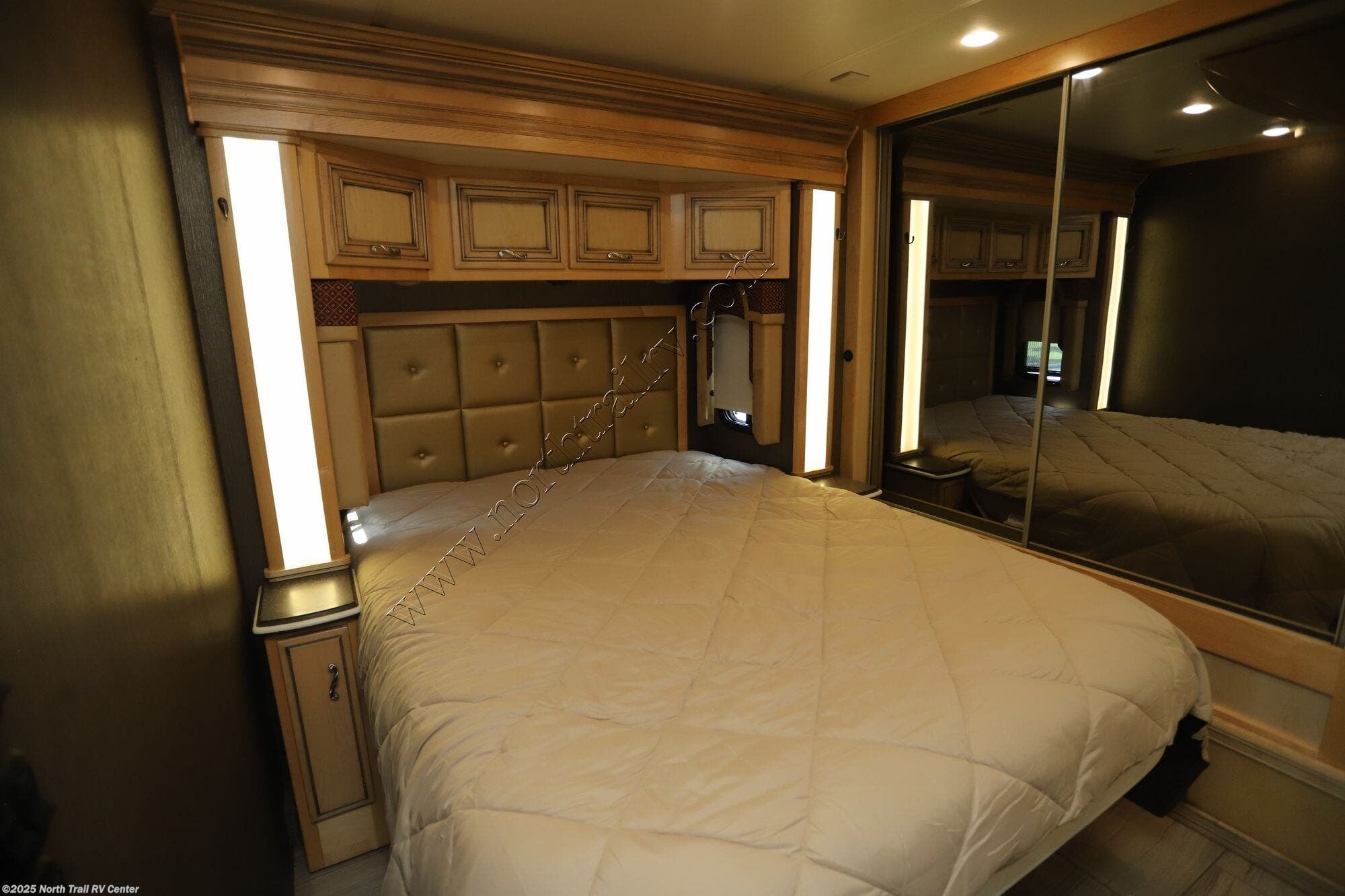 Used 2015 Newmar Ventana 3437 available in Fort Myers, Florida