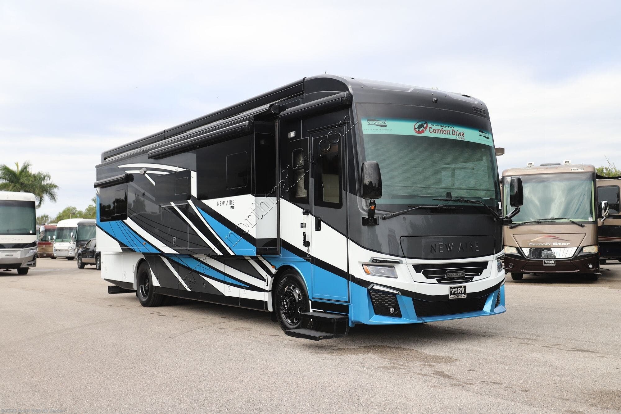 2026 New Aire 3543 by Newmar from North Trail RV Center in Fort Myers, Florida