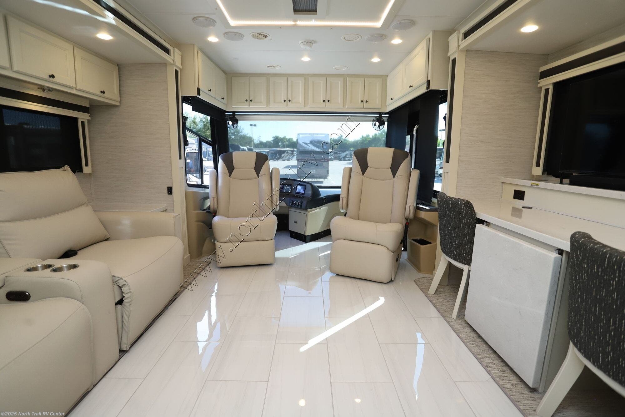 New 2026 Tiffin Allegro Red 33AA available in Fort Myers, Florida