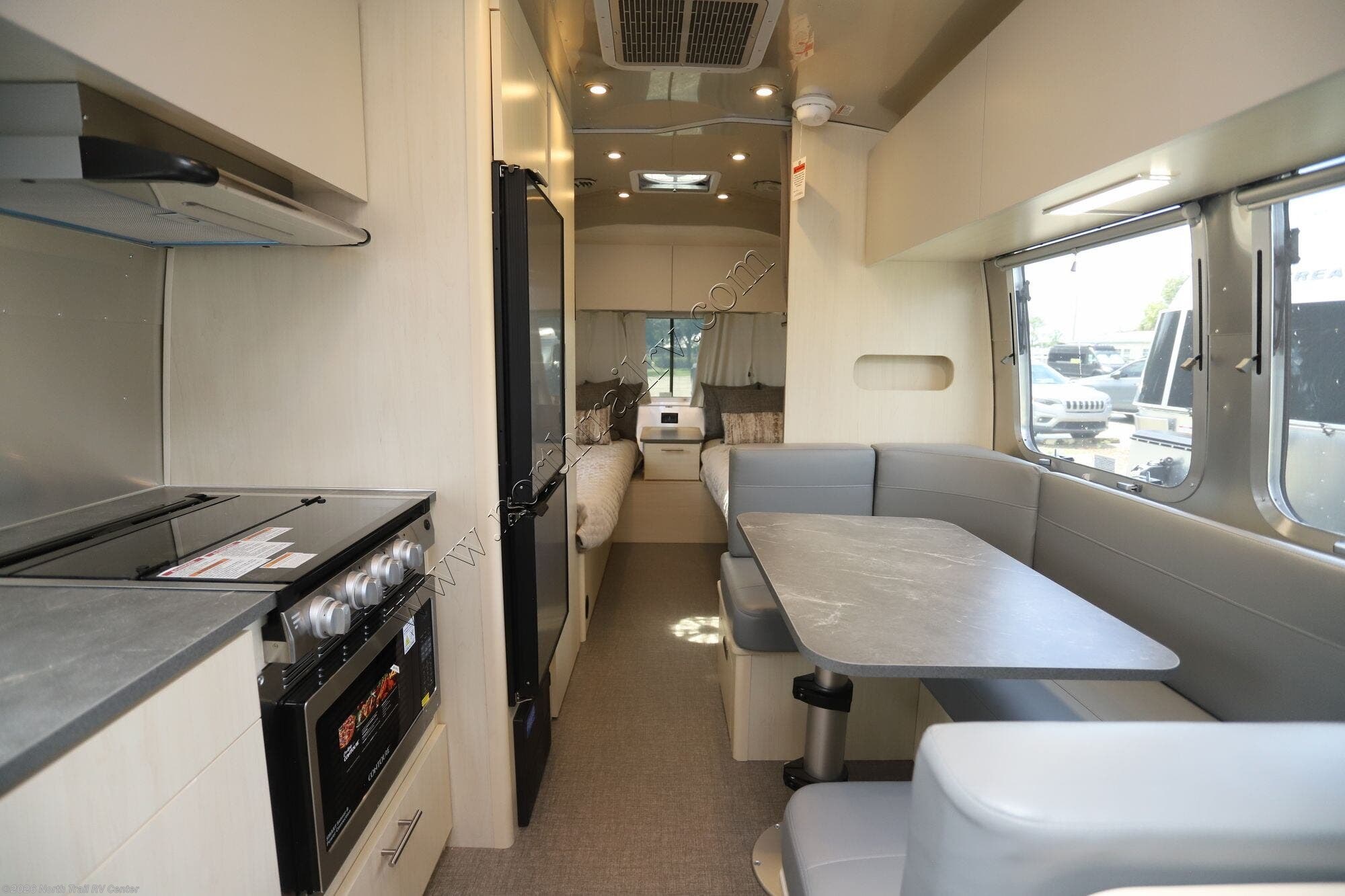 2025 Airstream Flying Cloud 23FB - New Travel Trailer For Sale by North Trail RV Center in Fort Myers, Florida