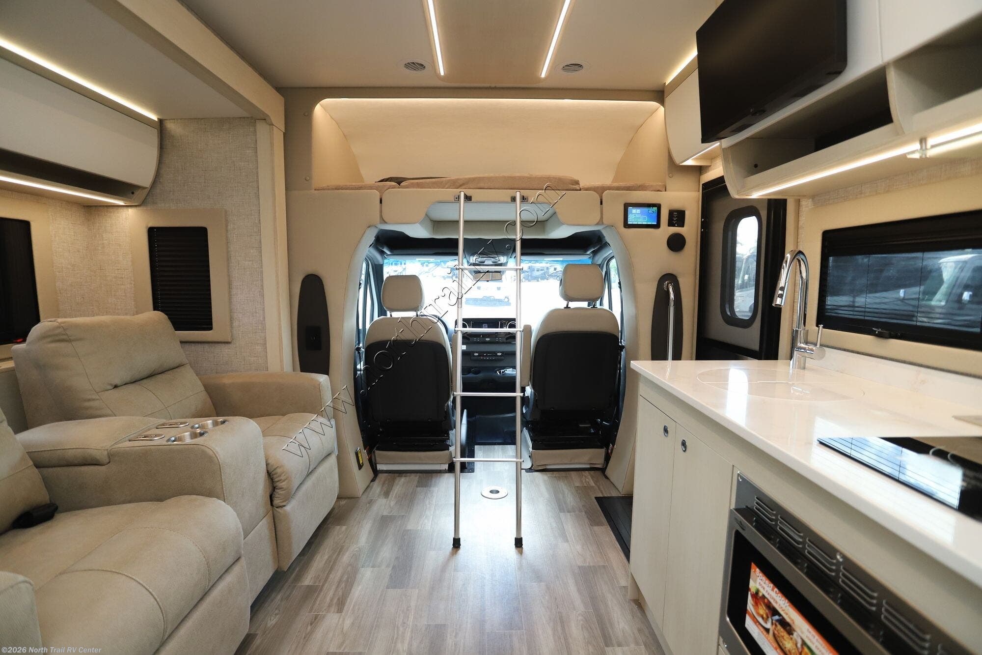New 2026 Tiffin Wayfarer 25XPW available in Fort Myers, Florida