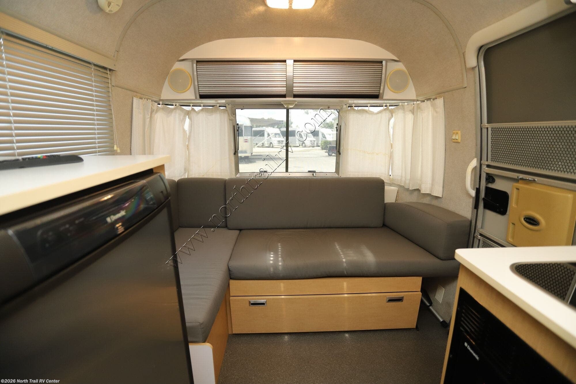 2009 Sport 17FD by Airstream from North Trail RV Center in Fort Myers, Florida