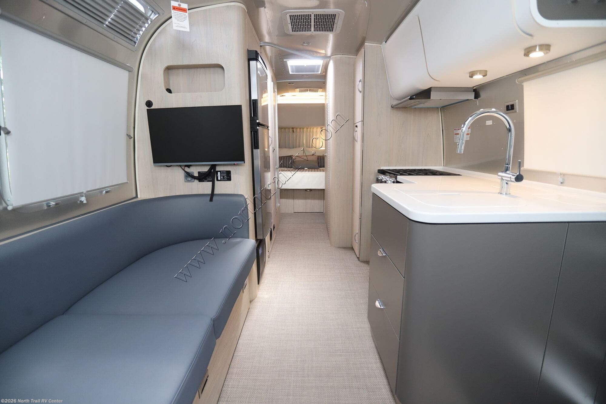 2026 Airstream Globetrotter 27FB - New Travel Trailer For Sale by North Trail RV Center in Fort Myers, Florida