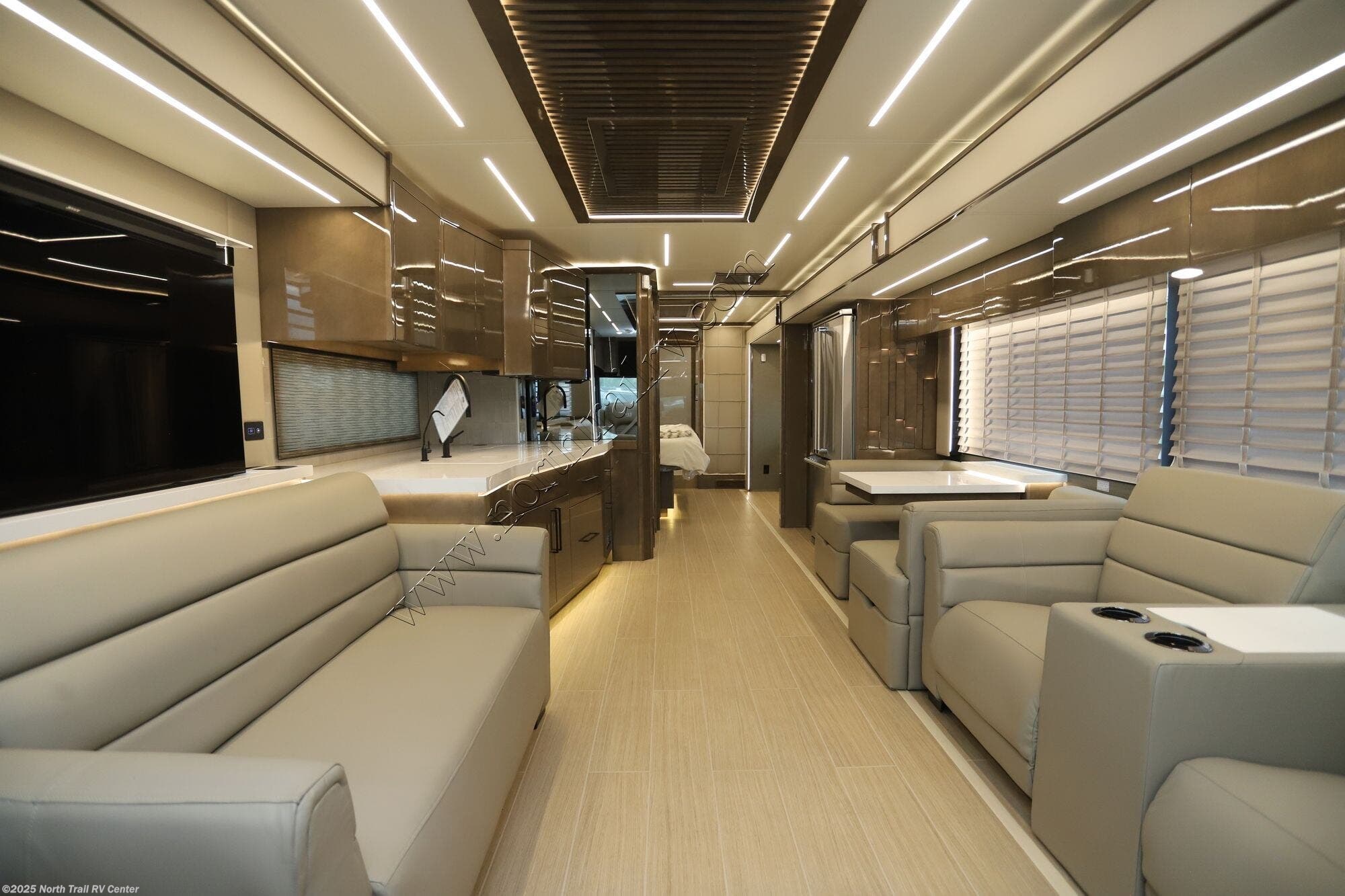 2026 King Aire 4531 by Newmar from North Trail RV Center in Fort Myers, Florida