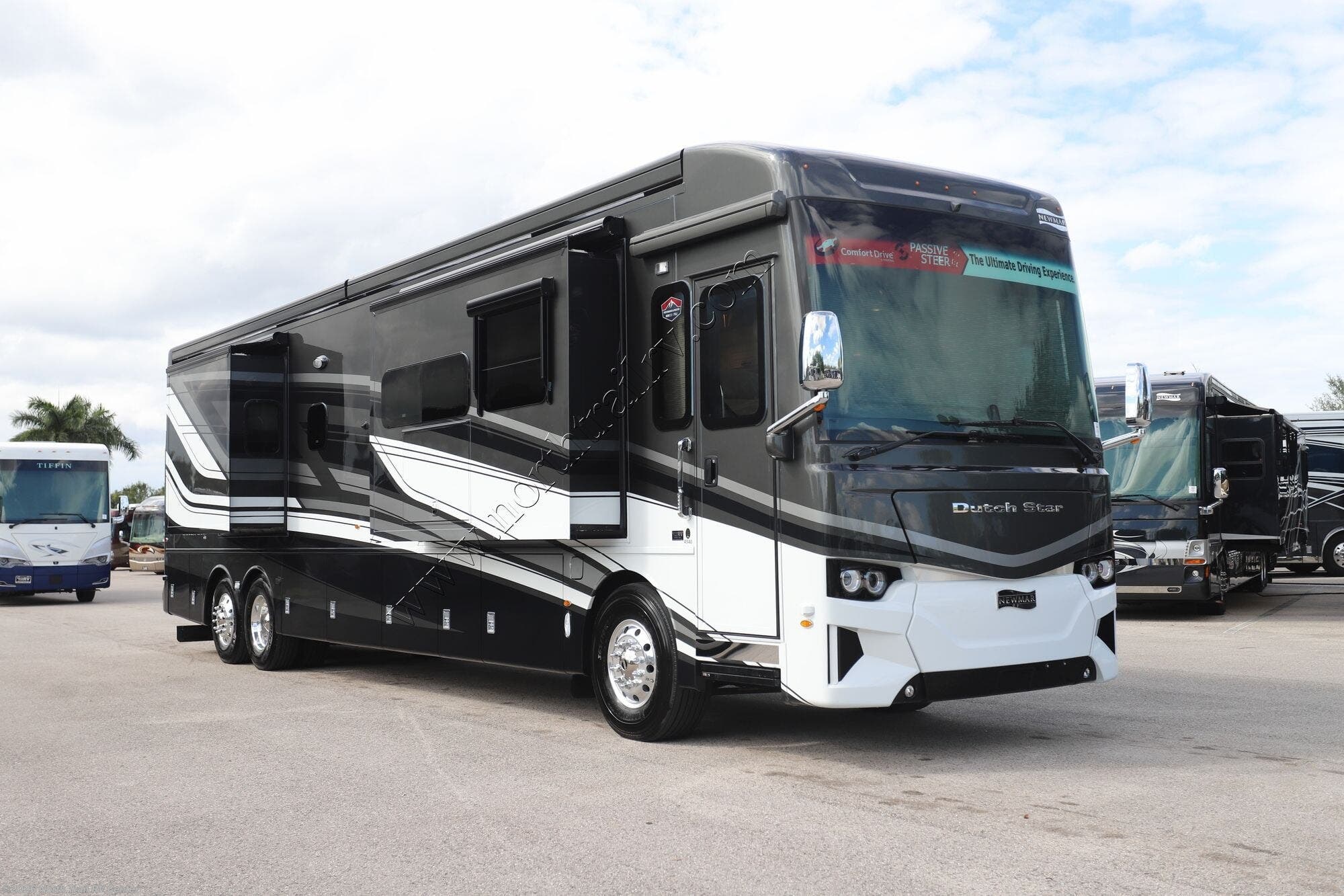 2026 Newmar Dutch Star 4340 - New Class A For Sale by North Trail RV Center in Fort Myers, Florida