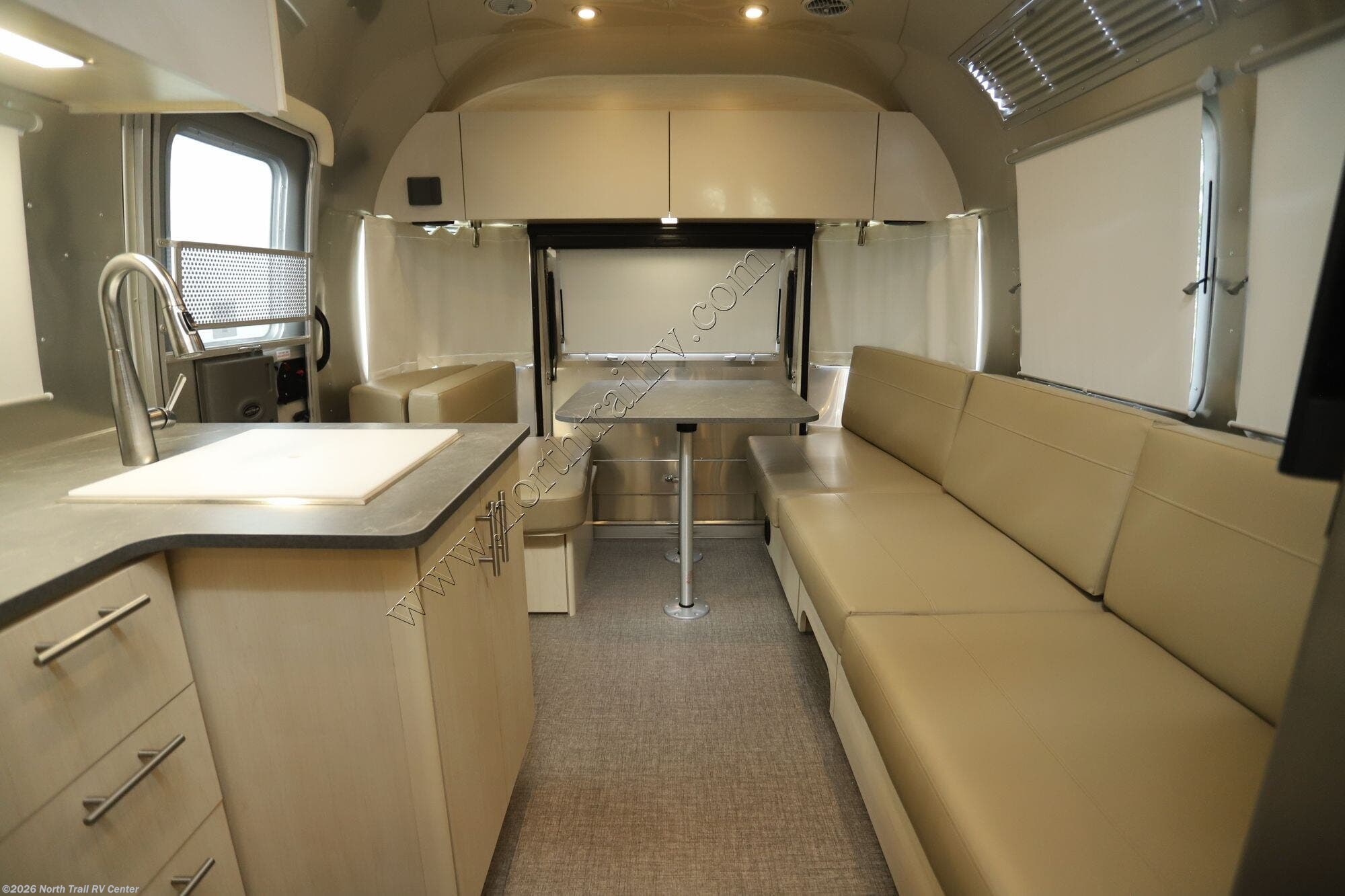 2026 Flying Cloud 25FB by Airstream from North Trail RV Center in Fort Myers, Florida