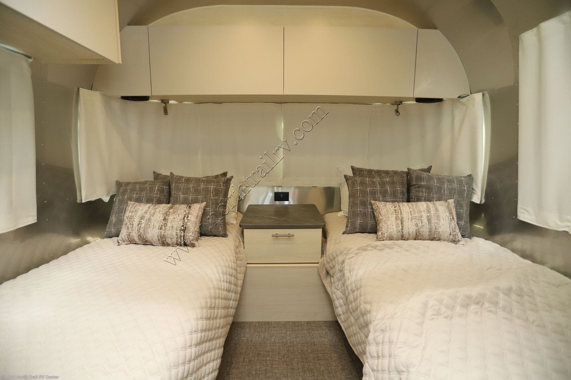 New 2026 Airstream Flying Cloud 25FB available in Fort Myers, Florida