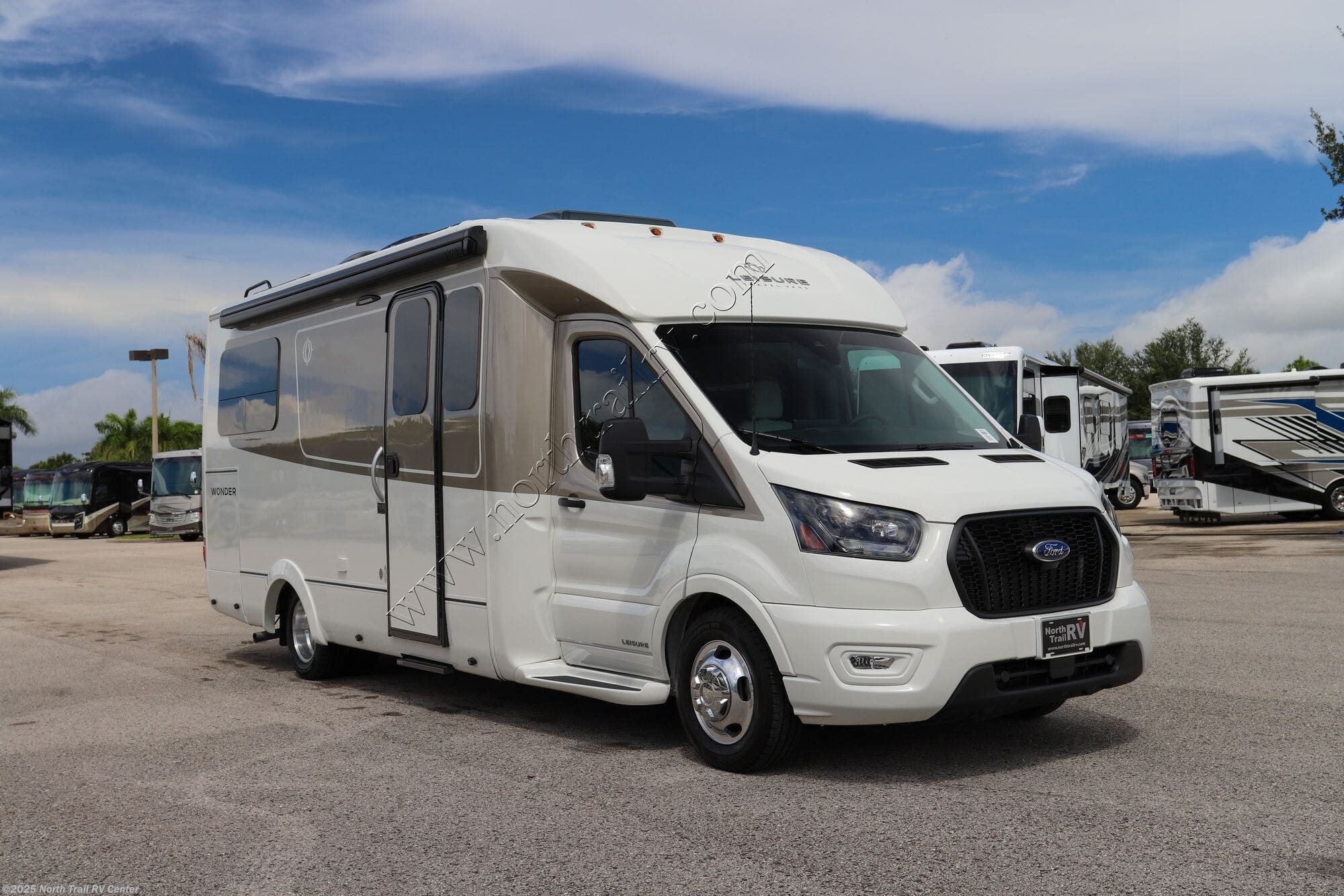 2025 Leisure Travel Wonder 24RTB AWD - Used Class C For Sale by North Trail RV Center in Fort Myers, Florida