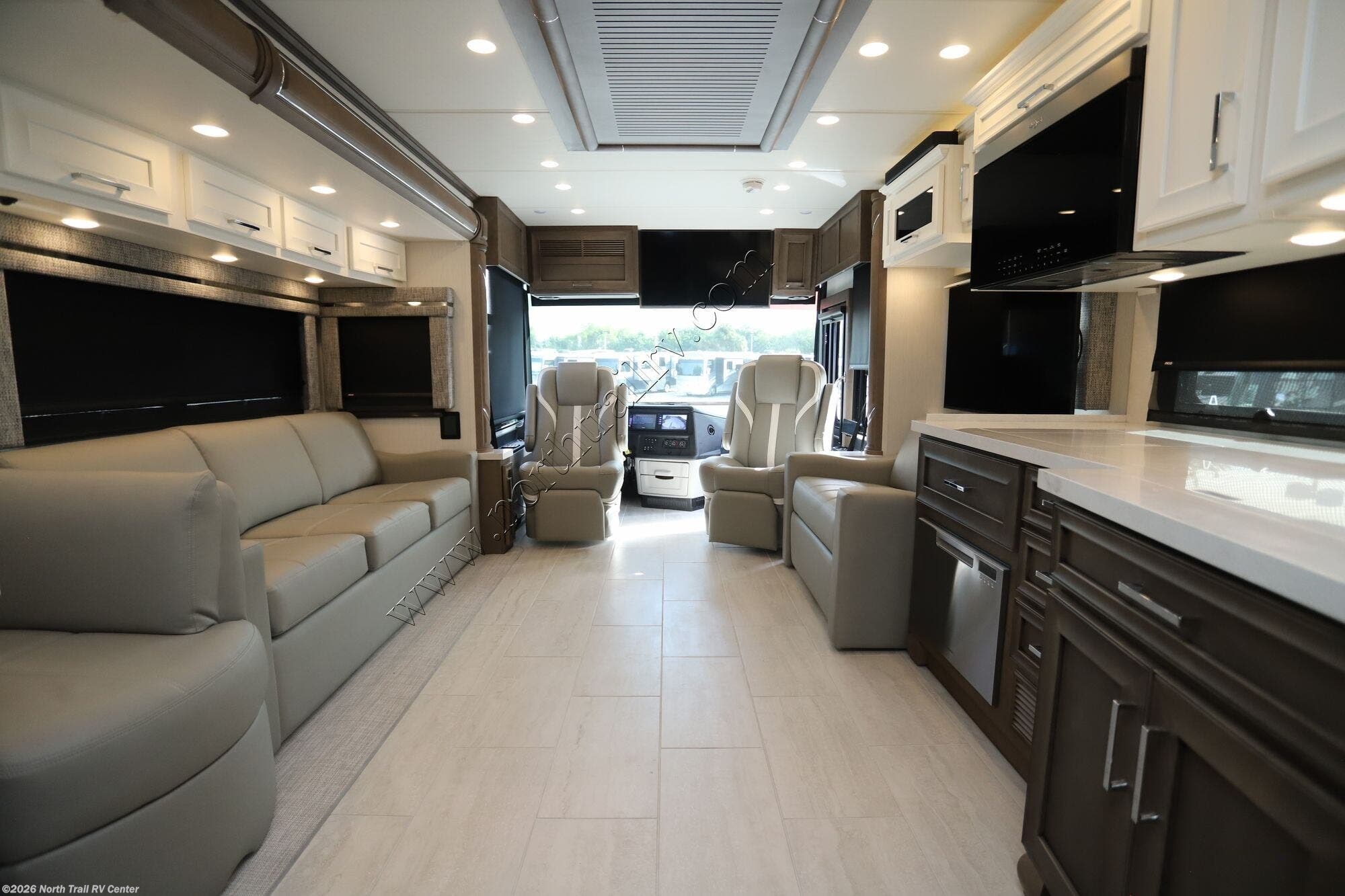 New 2026 Newmar Ventana 4340 available in Fort Myers, Florida