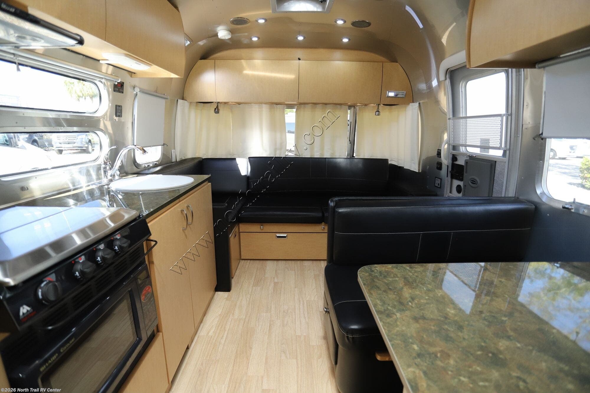 2015 Flying Cloud 28RB by Airstream from North Trail RV Center in Fort Myers, Florida