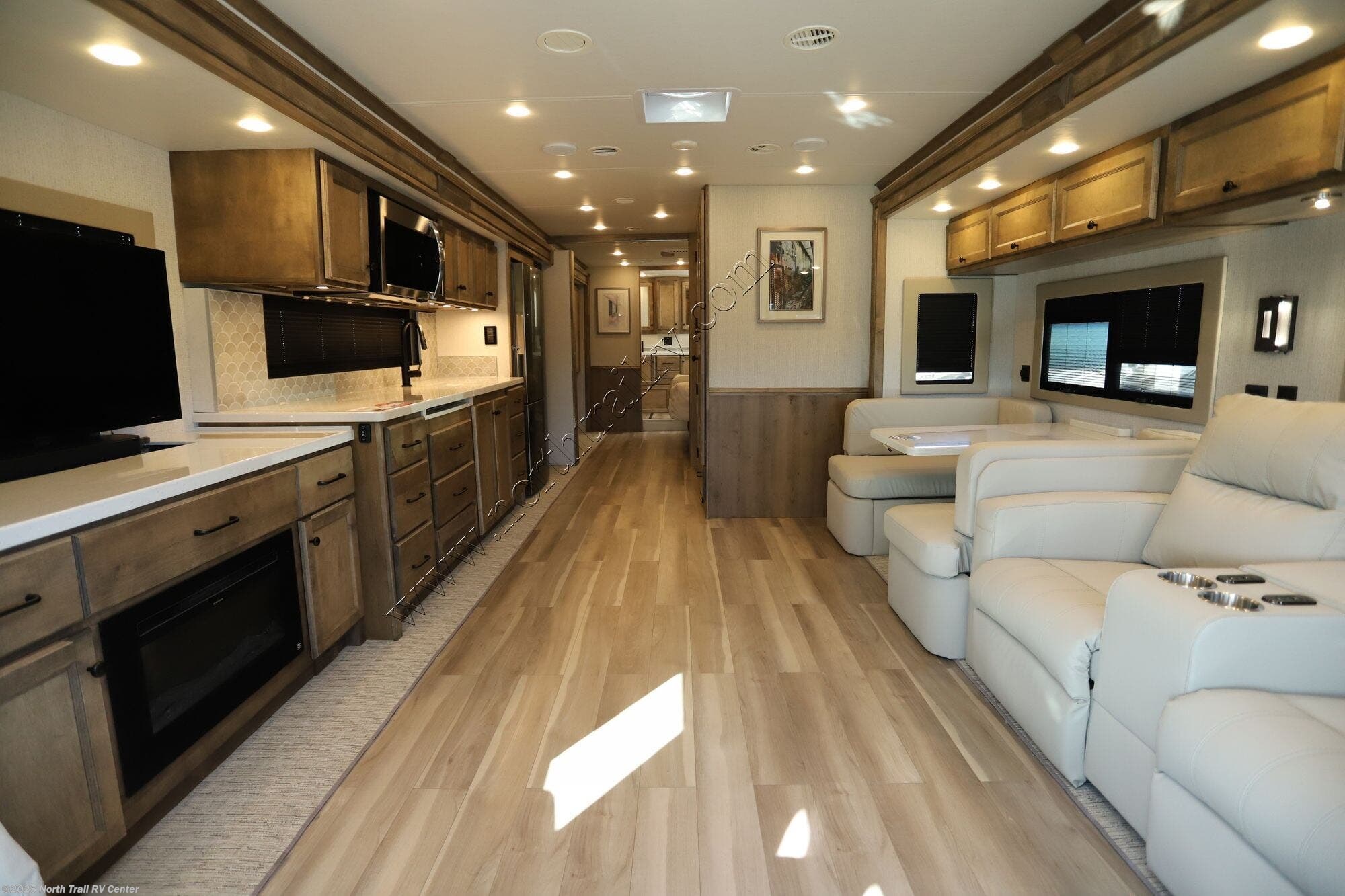 2026 Byway 38CL by Tiffin from North Trail RV Center in Fort Myers, Florida