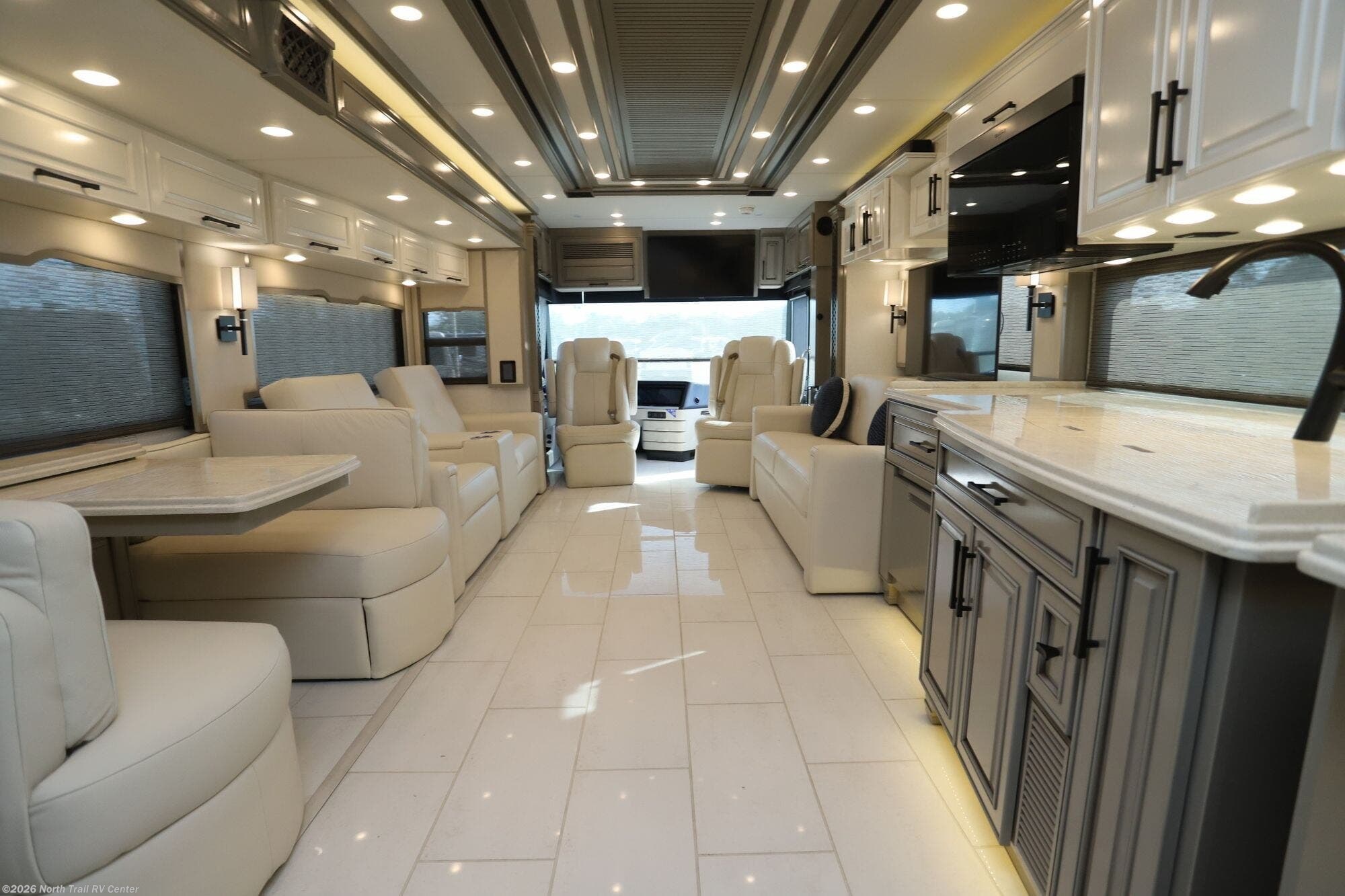 Used 2025 Newmar London Aire 4595 available in Fort Myers, Florida