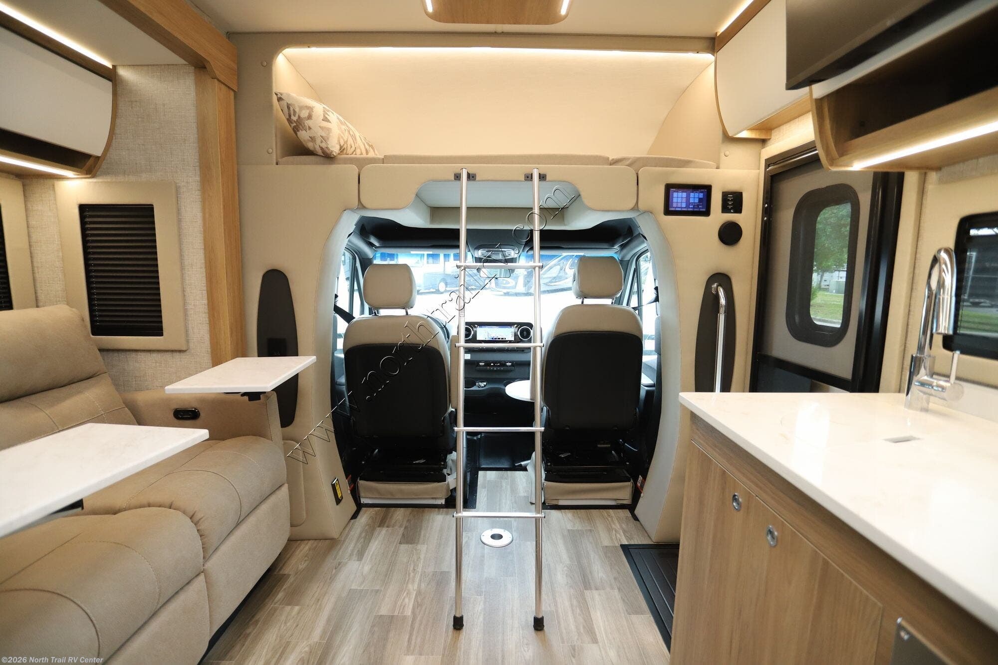 New 2026 Tiffin Wayfarer 25XLW available in Fort Myers, Florida