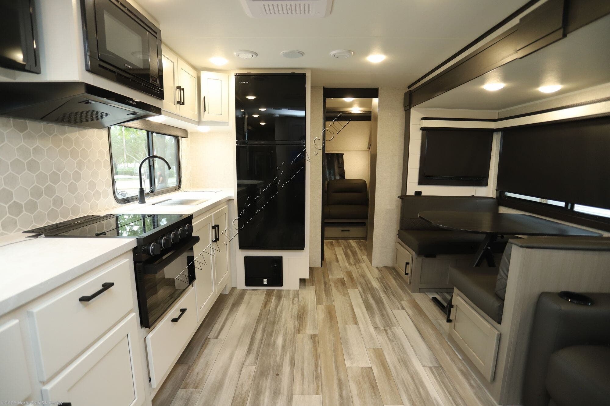 2024 Jayco Jay Feather 29QBH - Used Travel Trailer For Sale by North Trail RV Center in Fort Myers, Florida