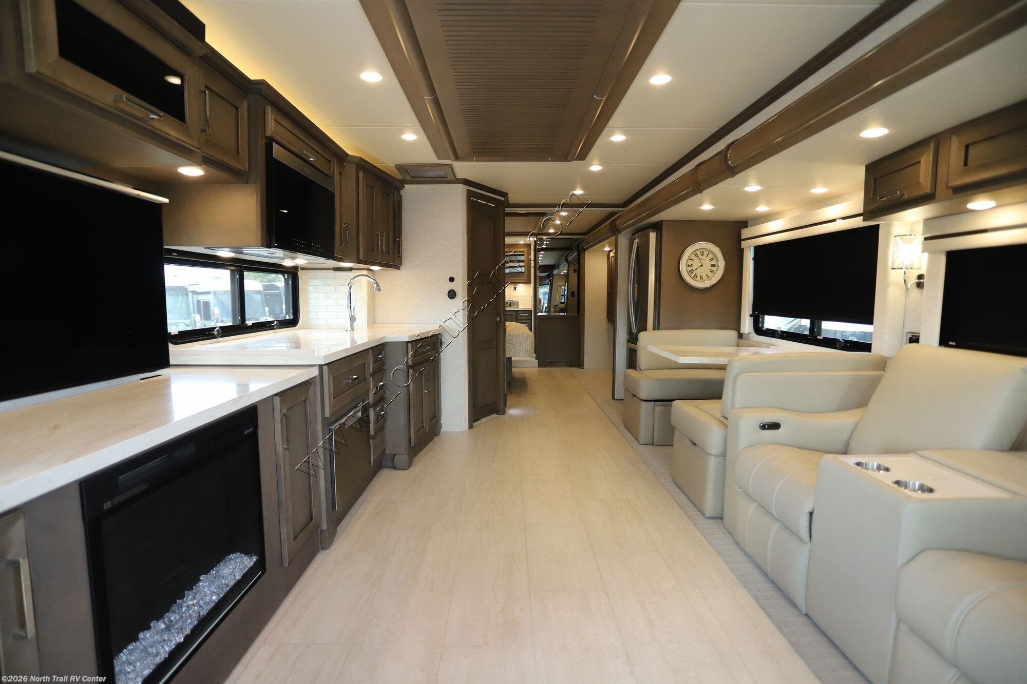 2026 Ventana 3809 by Newmar from North Trail RV Center in Fort Myers, Florida