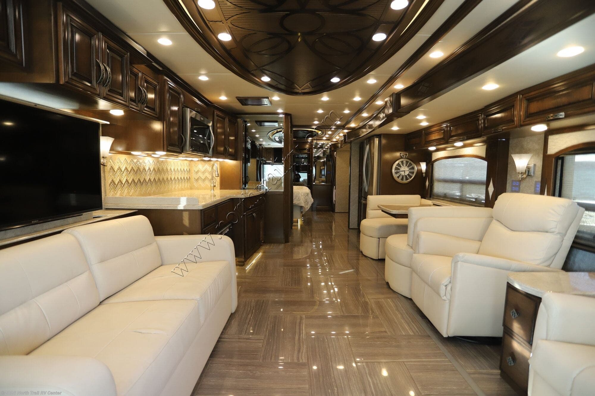 2018 London Aire 4531 by Newmar from North Trail RV Center in Fort Myers, Florida