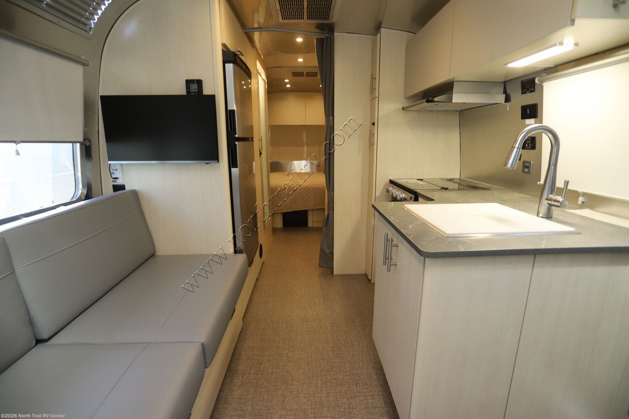 2026 Airstream Flying Cloud 25FB - New Travel Trailer For Sale by North Trail RV Center in Fort Myers, Florida