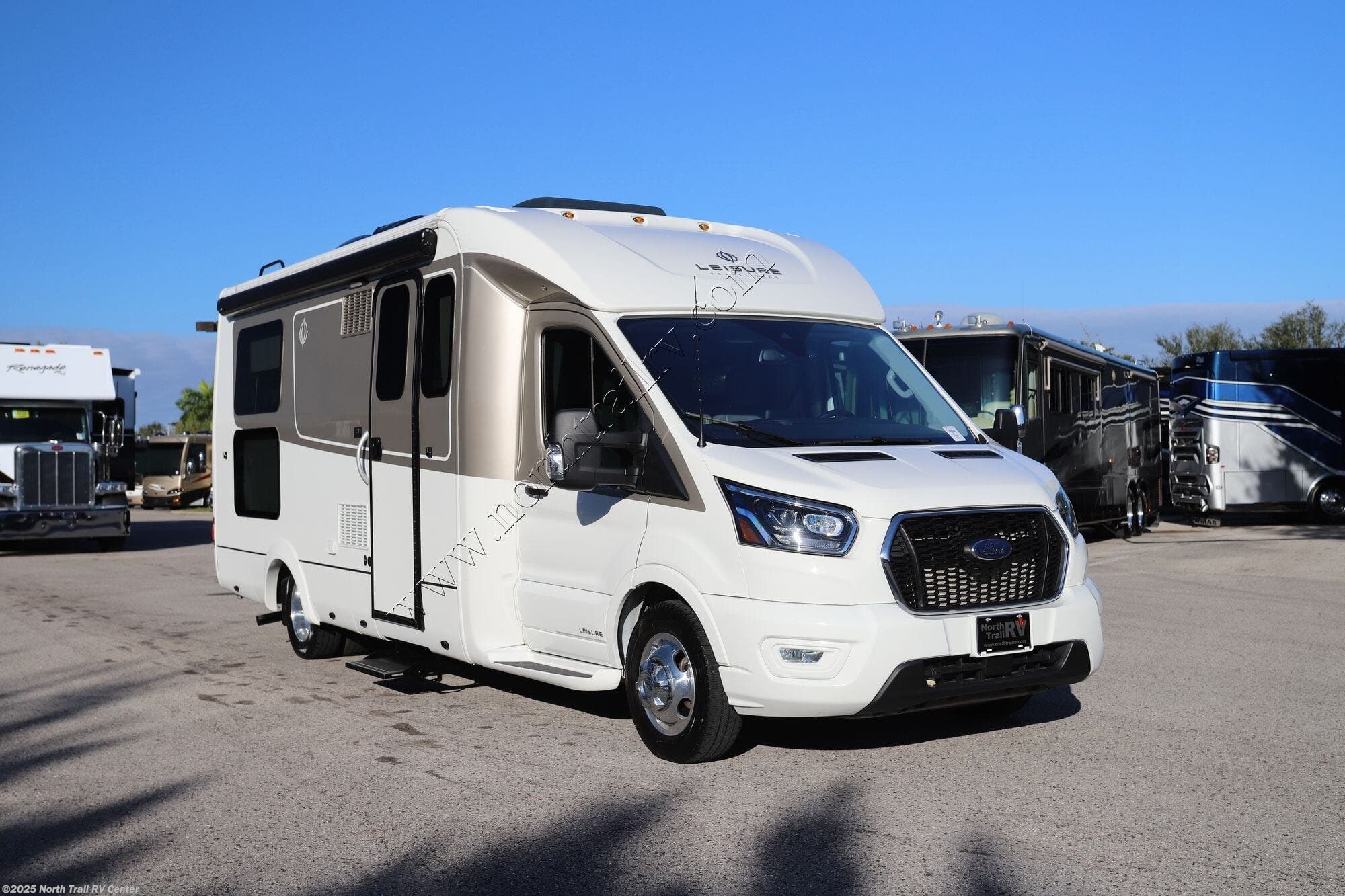 2021 Leisure Travel Wonder 24MB - Used Class C For Sale by North Trail RV Center in Fort Myers, Florida