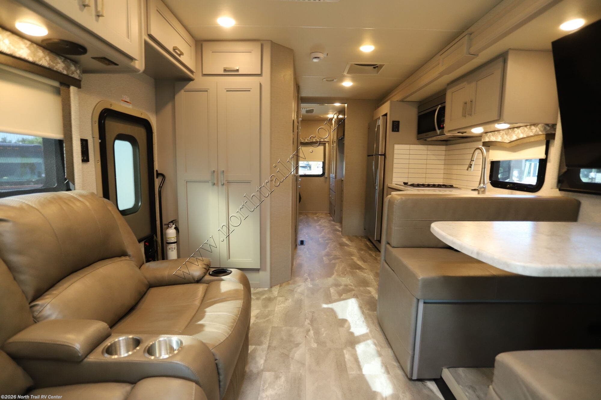 2023 Omni 32XG by Thor Motor Coach from North Trail RV Center in Fort Myers, Florida