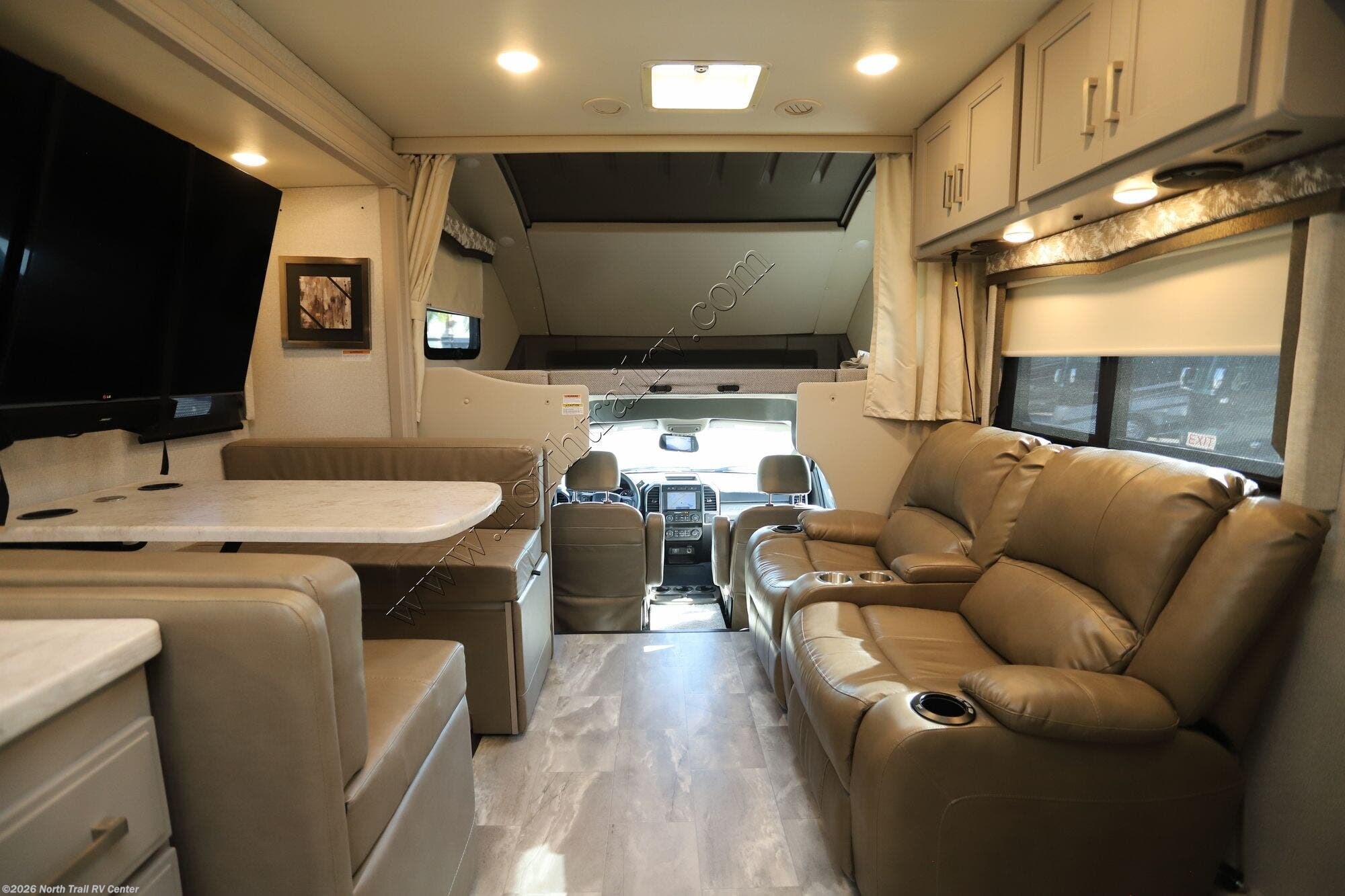 Used 2023 Thor Motor Coach Omni 32XG available in Fort Myers, Florida