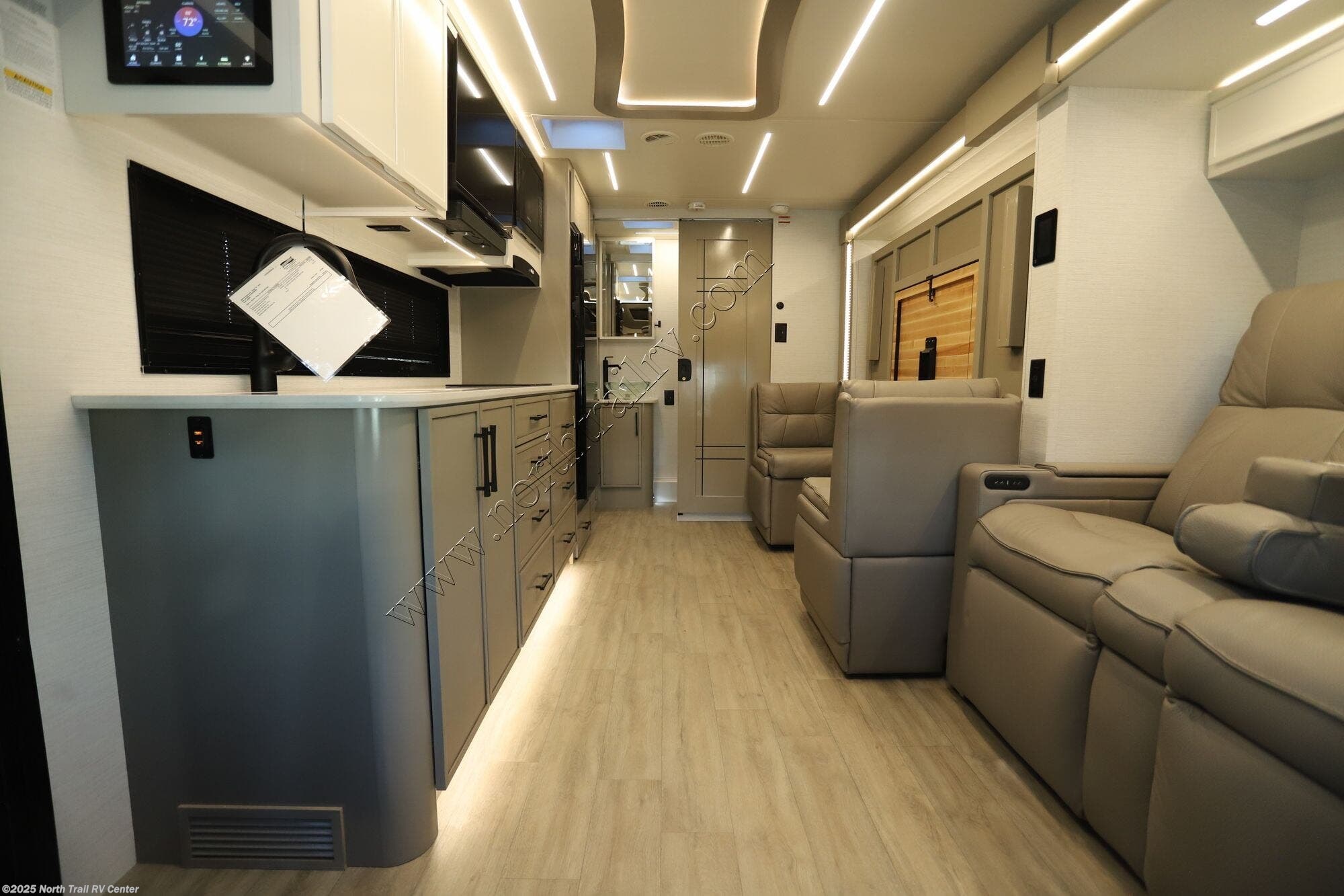 2026 Freedom Aire 2515 by Newmar from North Trail RV Center in Fort Myers, Florida
