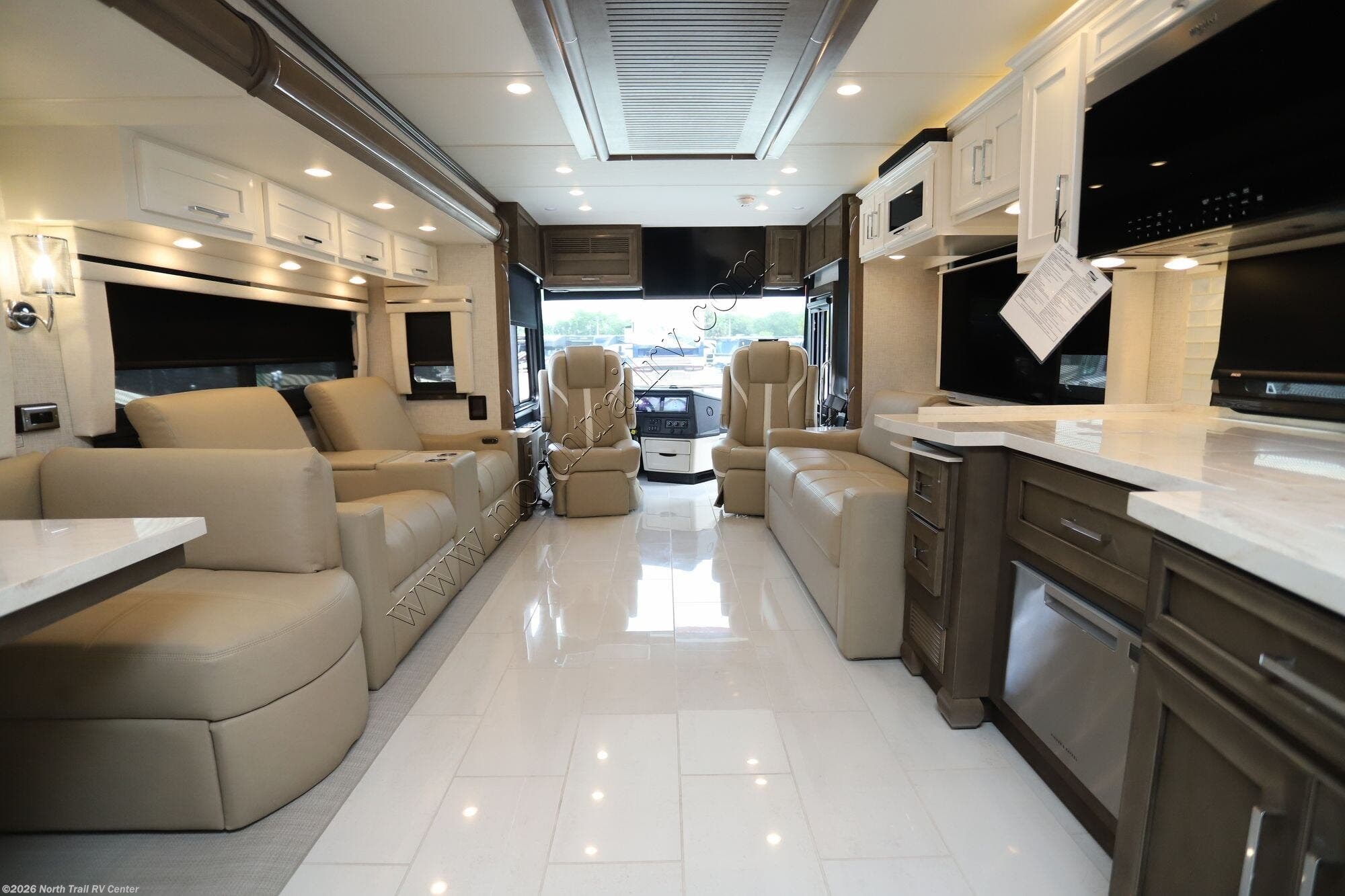 New 2026 Newmar Ventana 4037 available in Fort Myers, Florida