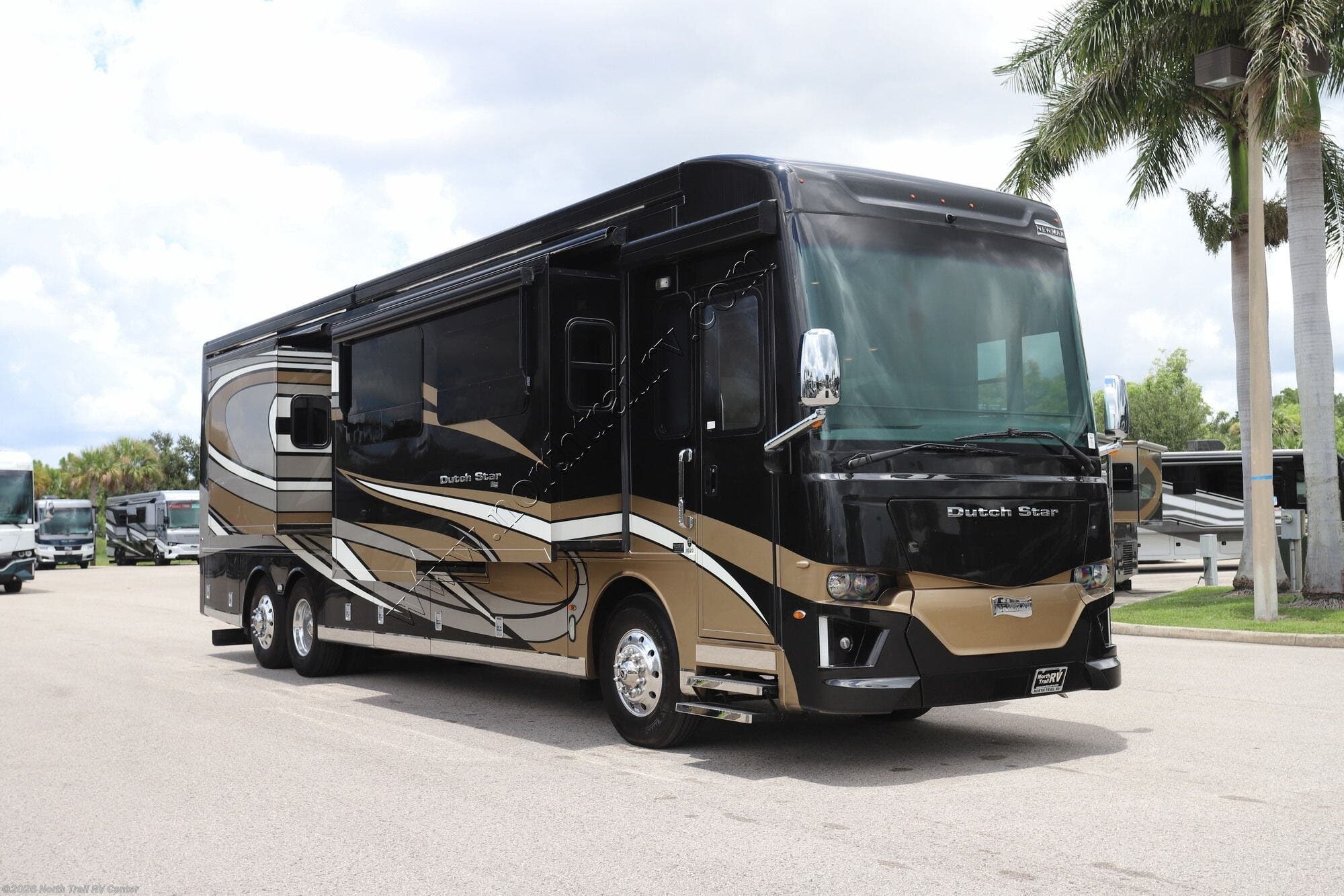 2022 Dutch Star 4020 by Newmar from North Trail RV Center in Fort Myers, Florida