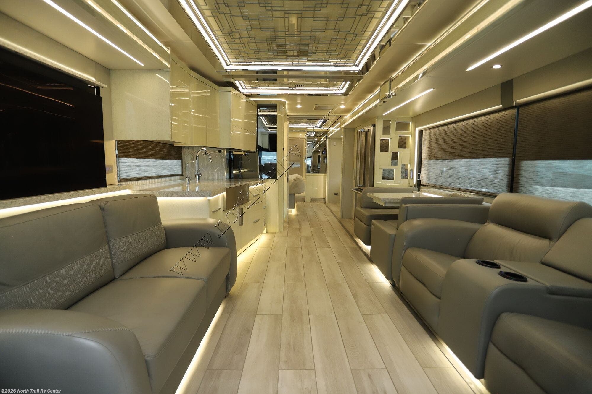 2021 King Aire 4531 by Newmar from North Trail RV Center in Fort Myers, Florida