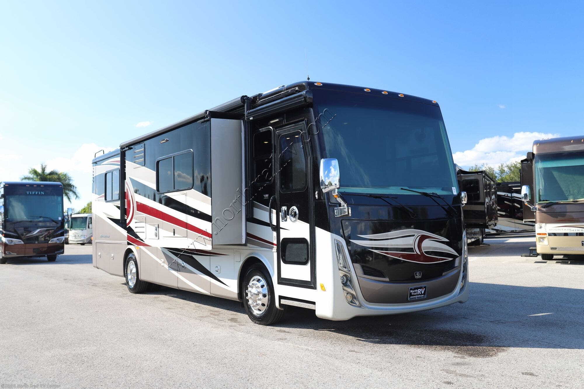 2017 Tiffin Breeze 32BR - Used Class A For Sale by North Trail RV Center in Fort Myers, Florida