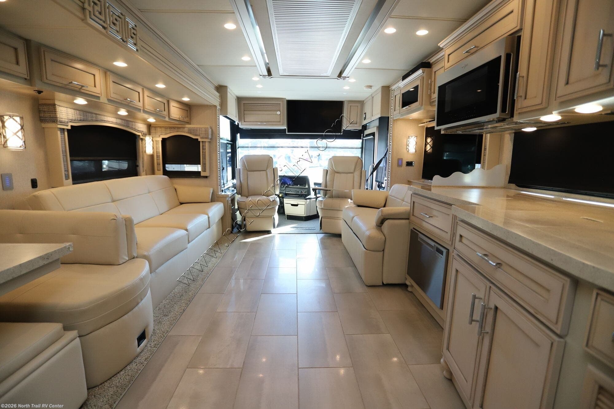 Used 2020 Newmar Ventana 4326 available in Fort Myers, Florida