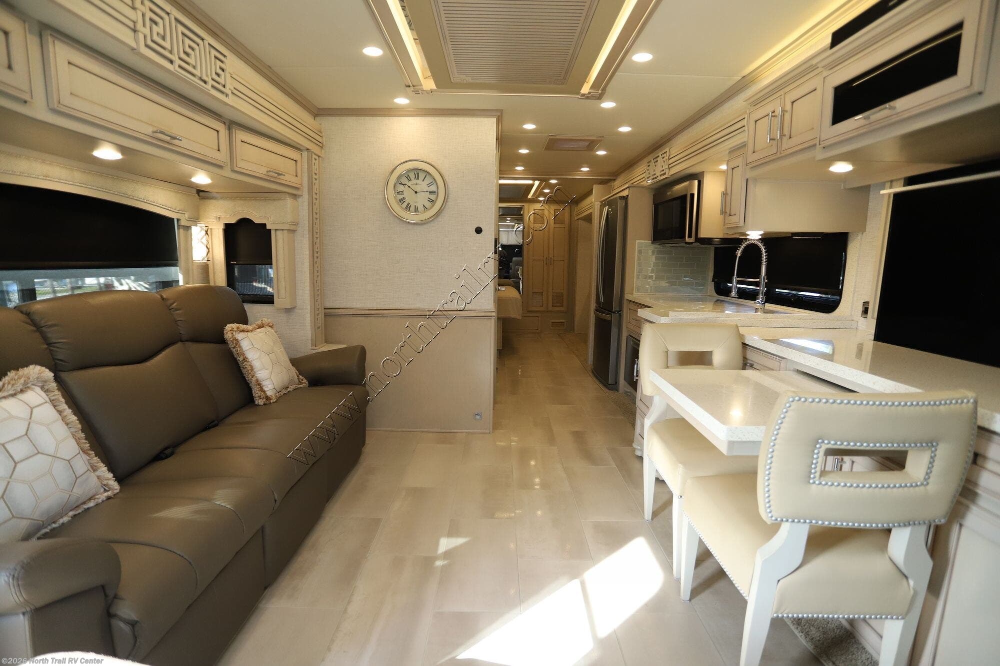 2021 Ventana 3407 by Newmar from North Trail RV Center in Fort Myers, Florida