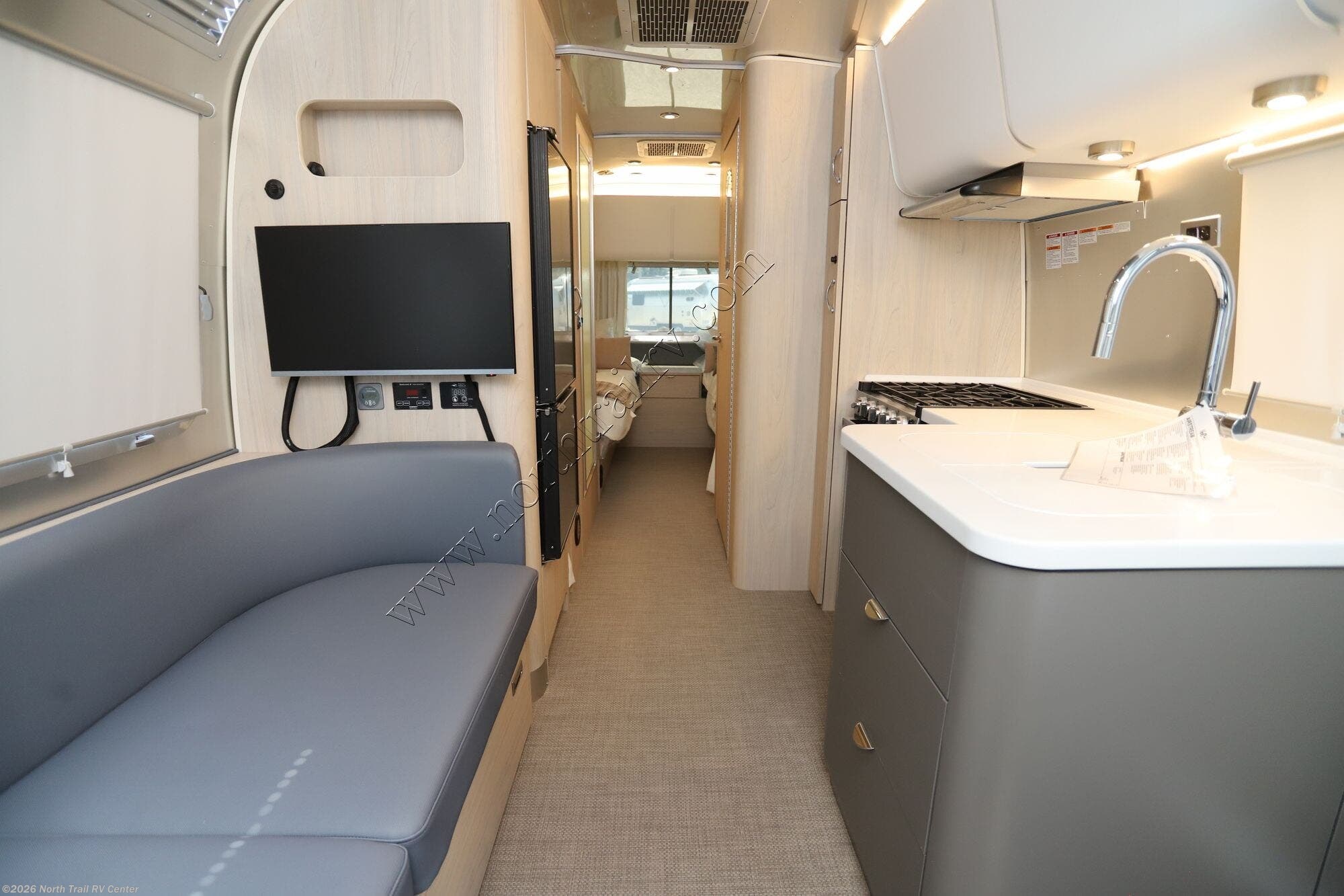 2026 Airstream Globetrotter 25FB - New Travel Trailer For Sale by North Trail RV Center in Fort Myers, Florida