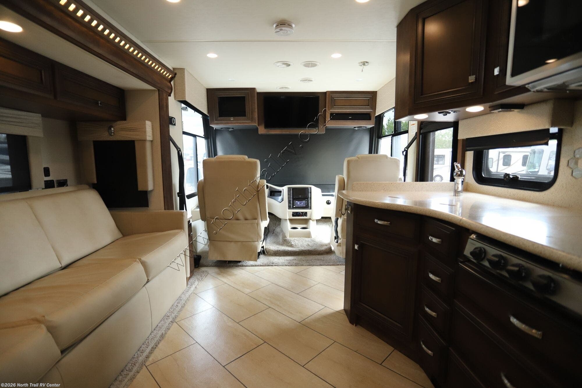 Used 2019 Newmar Bay Star 3124 available in Fort Myers, Florida