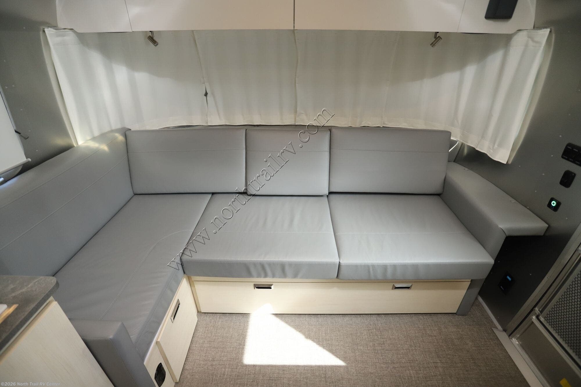 Used 2025 Airstream Flying Cloud 28RBT available in Fort Myers, Florida