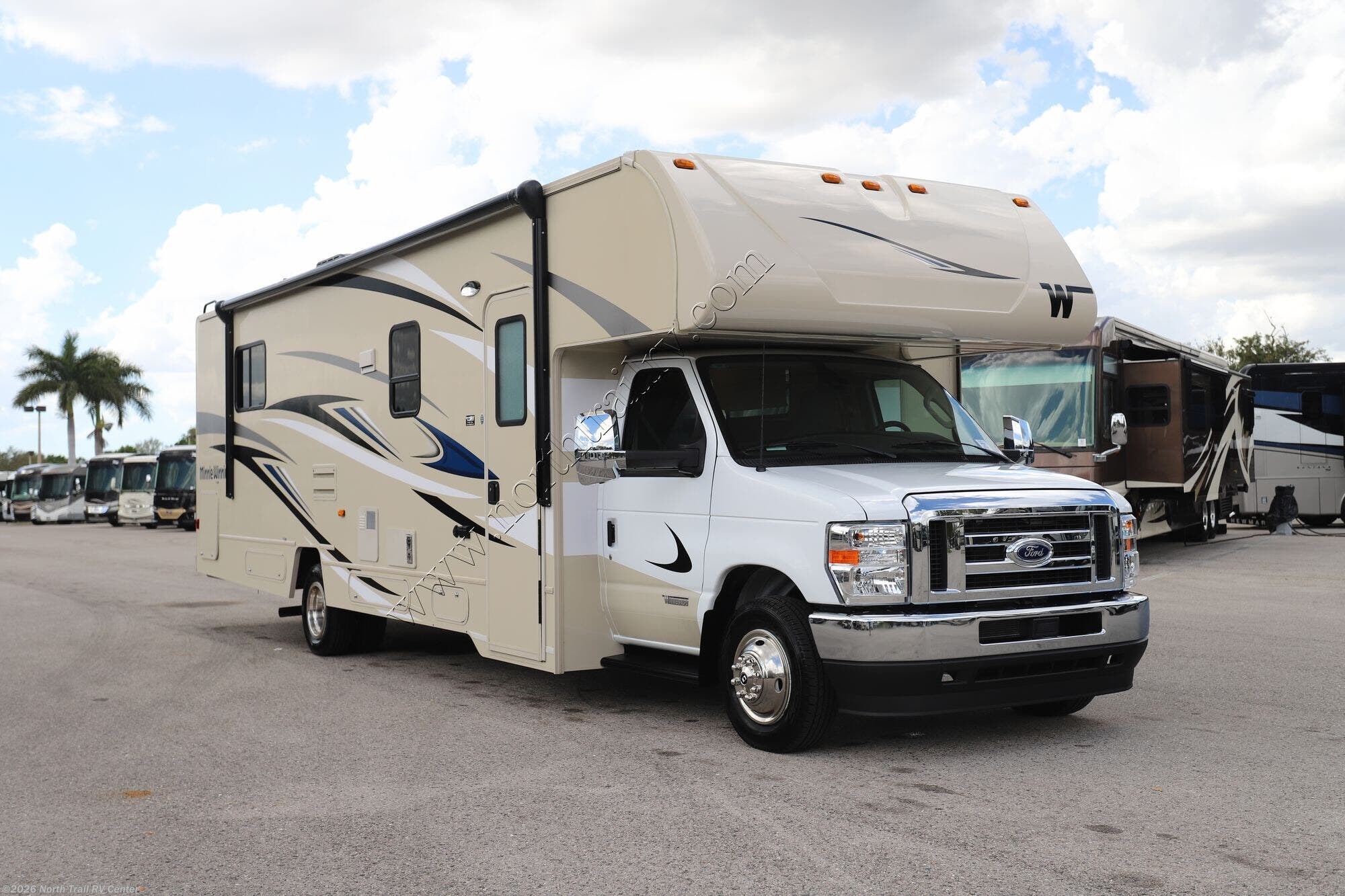 2025 Winnebago Minnie Winnie 31K - Used Class C For Sale by North Trail RV Center in Fort Myers, Florida