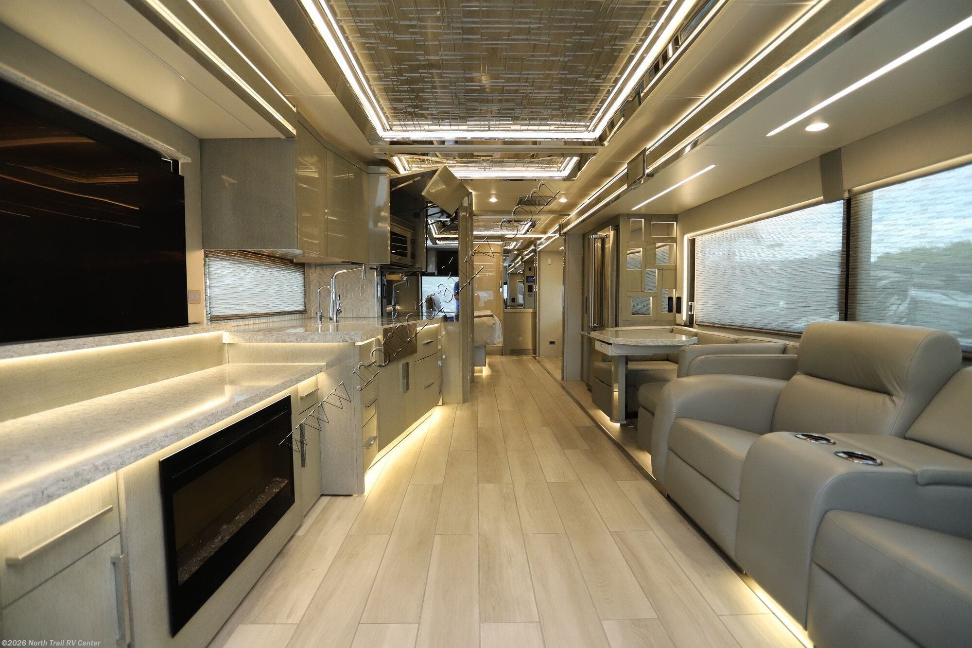 2022 King Aire 4531 by Newmar from North Trail RV Center in Fort Myers, Florida