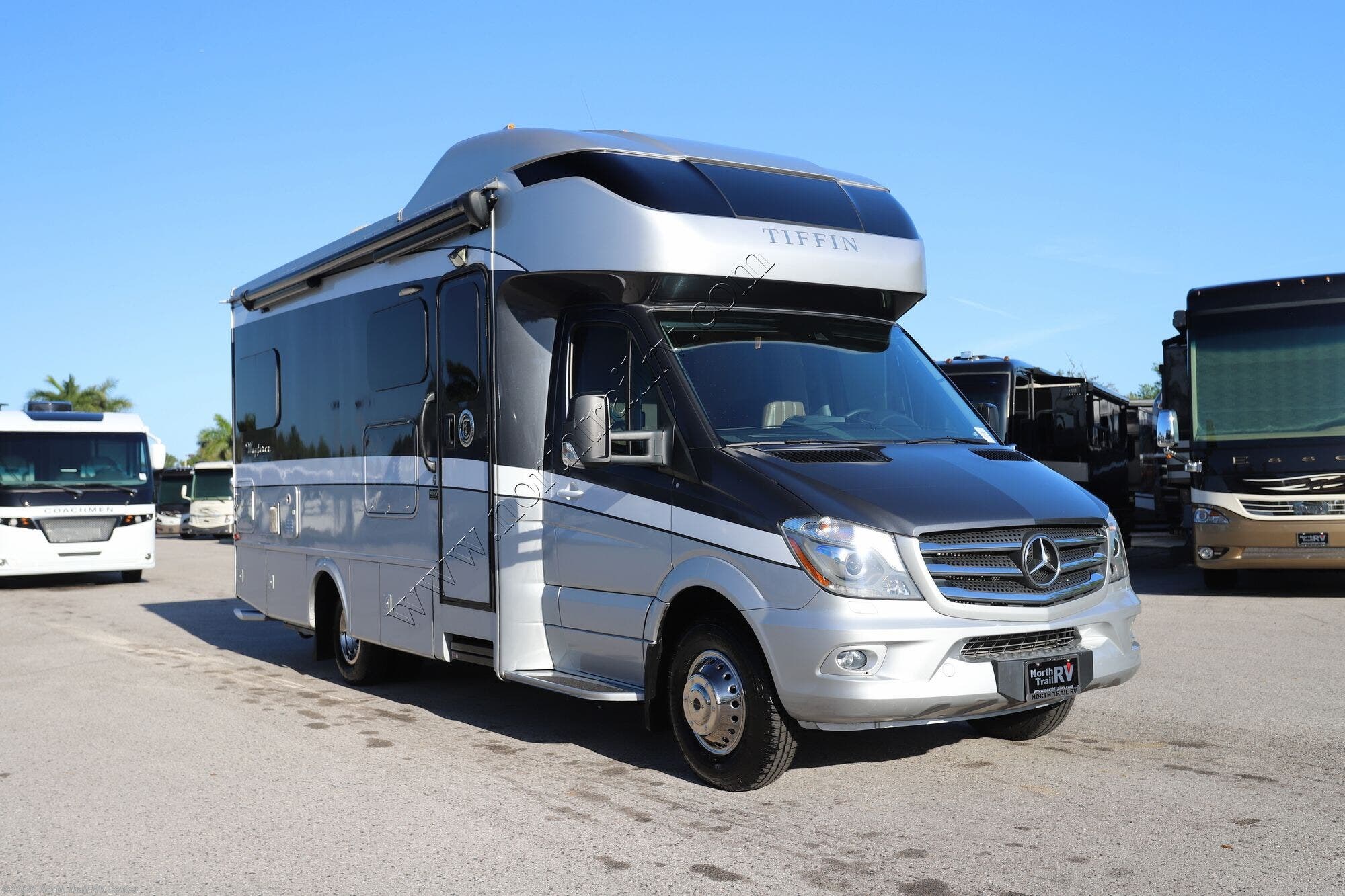 2019 Tiffin Wayfarer 24TW - Used Class C For Sale by North Trail RV Center in Fort Myers, Florida