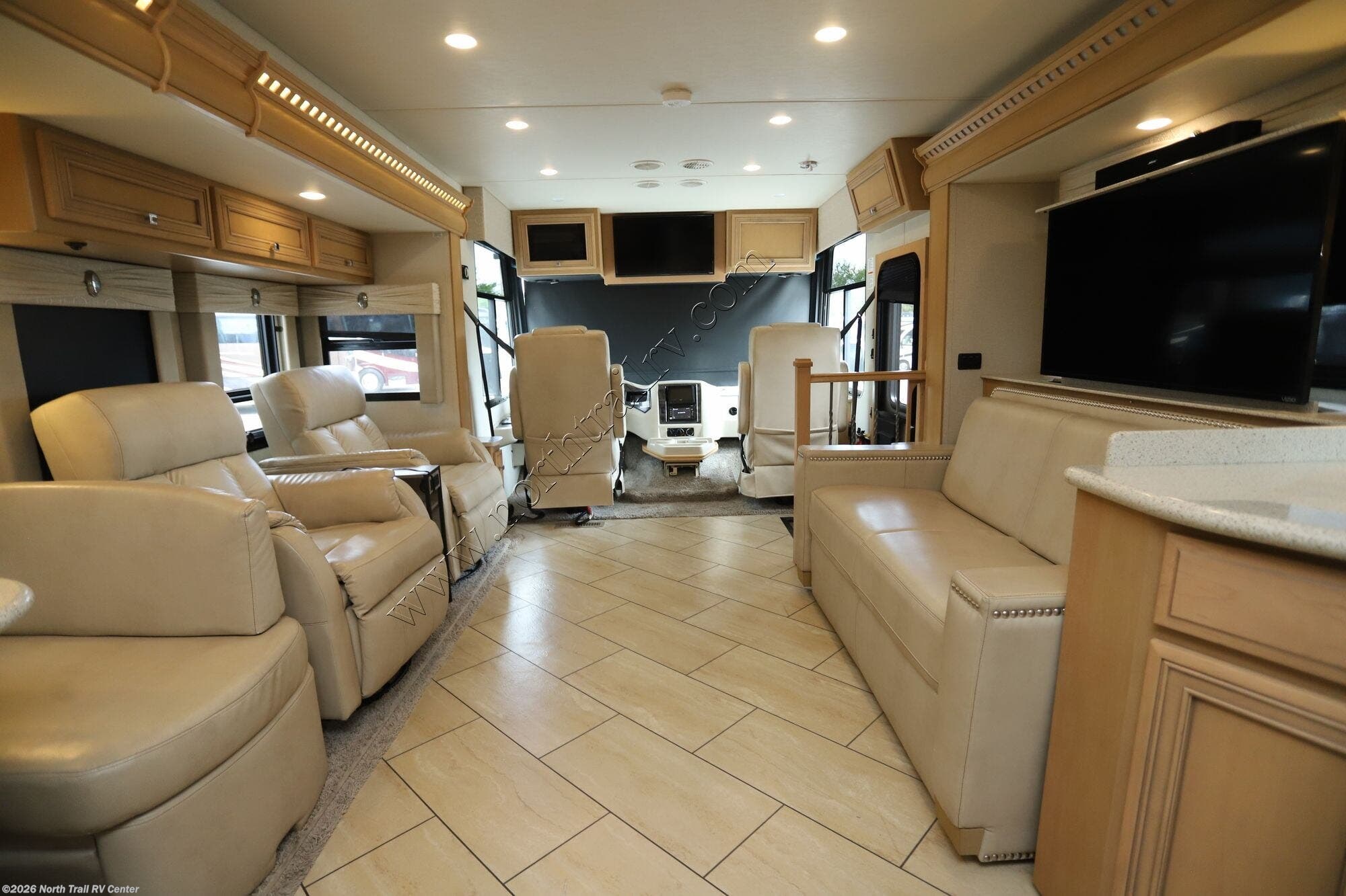 Used 2019 Newmar Bay Star 3626 available in Fort Myers, Florida