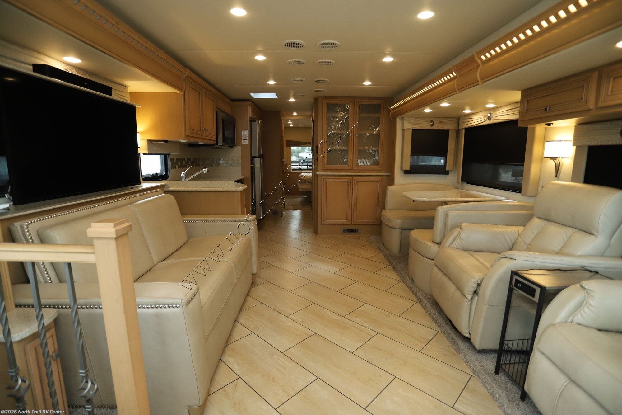 2019 Bay Star 3626 by Newmar from North Trail RV Center in Fort Myers, Florida