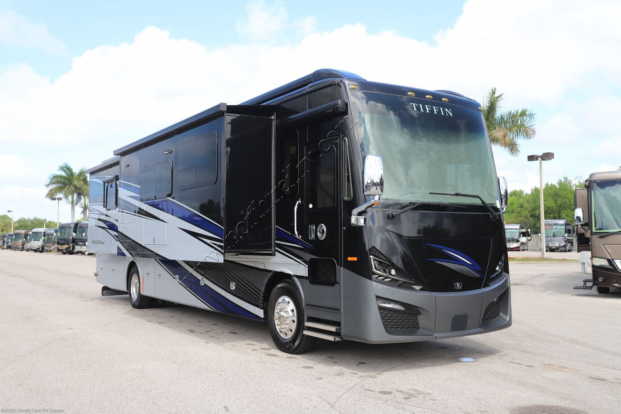 2026 Tiffin Phaeton 40IH - Used Class A For Sale by North Trail RV Center in Fort Myers, Florida